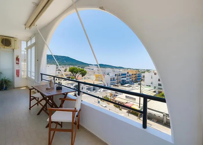 Dream Holidays - 500 Meters To *