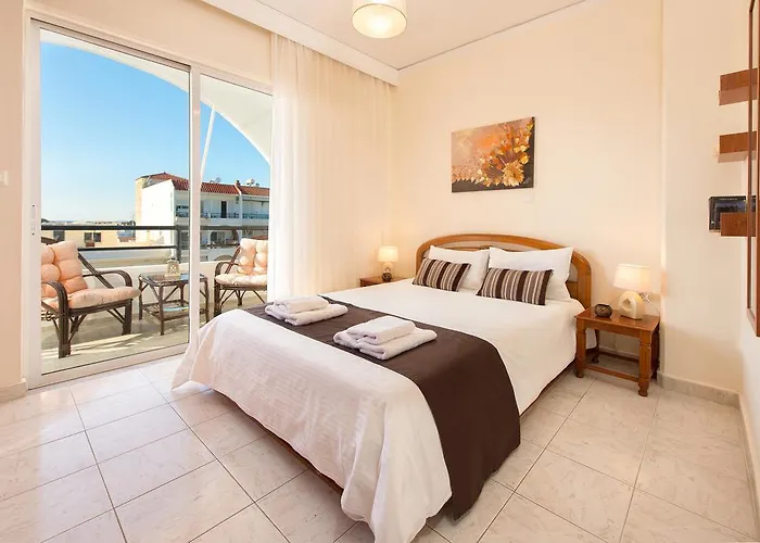 Dream Holidays - 500 Meters To *